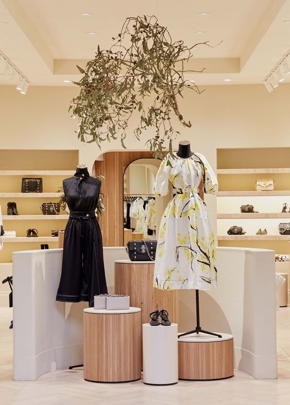 Thiết kế nội thất shop quần áo