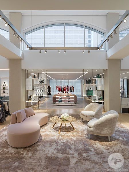 Thiết kế nội thất shop quần áo